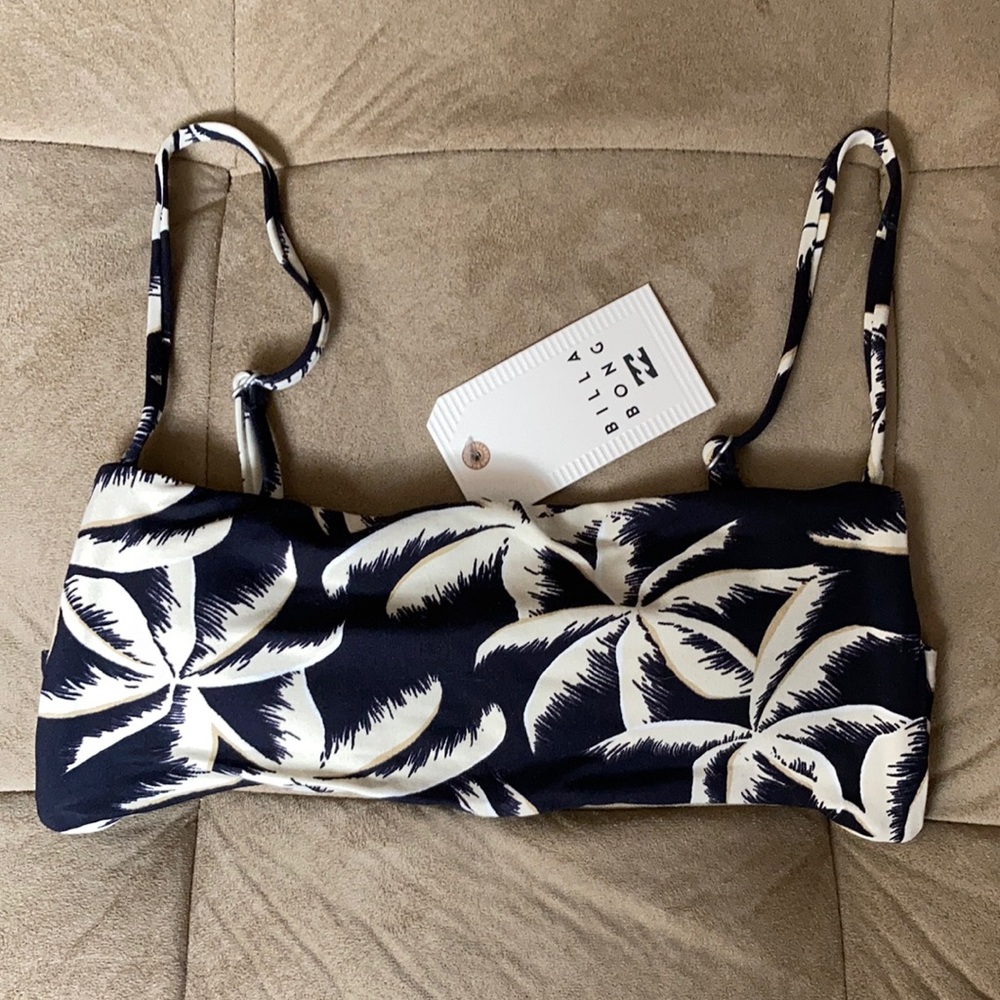 ‼️SOLD‼️ NWT Palm bikini top | BILLABONG